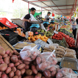 Caja de Feria Económica MARKET 8–10 kg